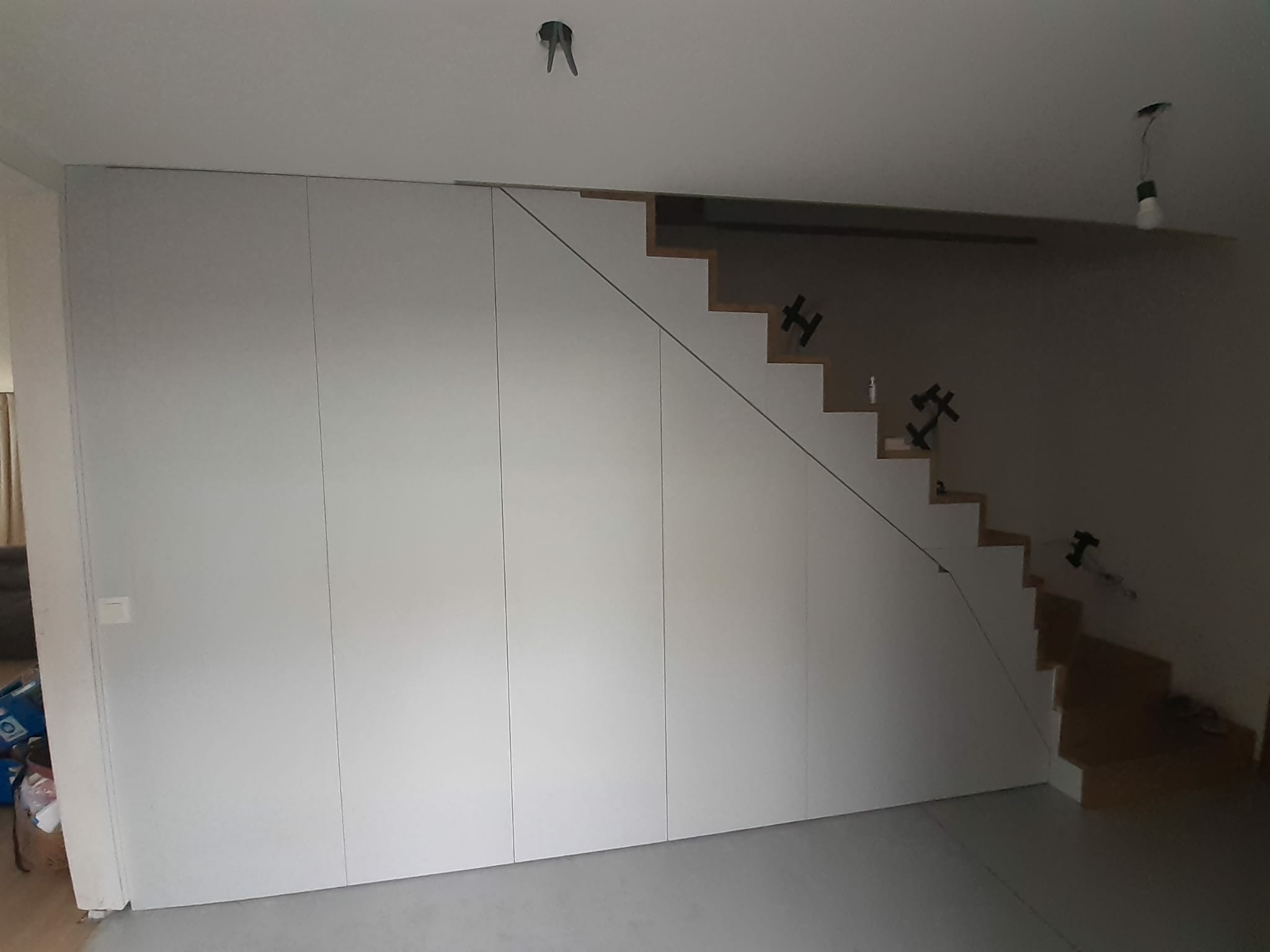 kastdeuren op maat onder trap